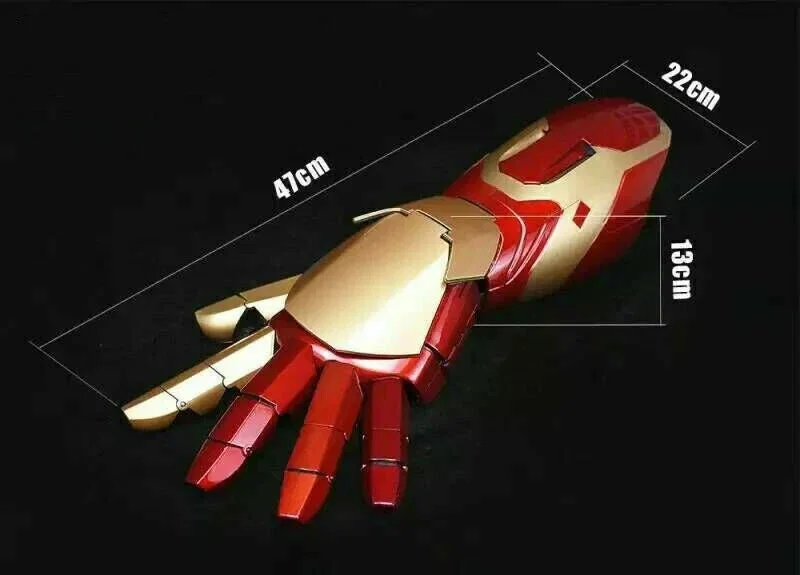Iron Man MK42 arm shown with its 47 x 22 x 13 cm dimensions